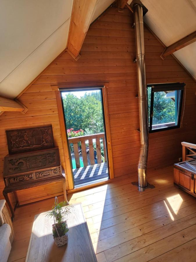 Le Chalet Du Cerf - Chambre D'Hote Somme-Leuze Extérieur photo